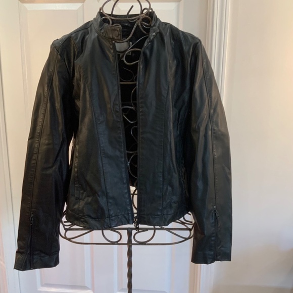 CALVIN KLEIN JEANS BLACK FAUX LEATHER JACKET SIZE XL - Picture 5 of 7